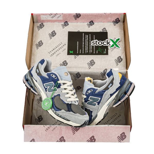 Кроссовки New Balance 2002R Light Blue 10531 фото